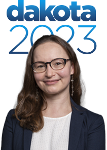CON23_web_speaker_yelena (1)