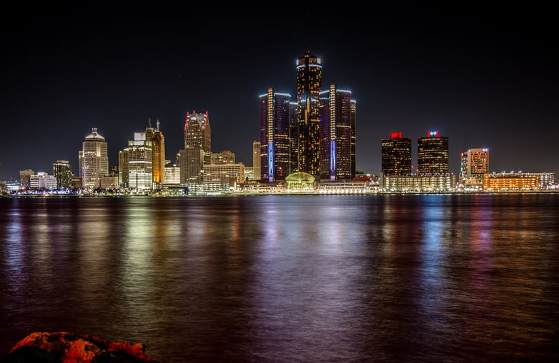 detroit skyline at night
